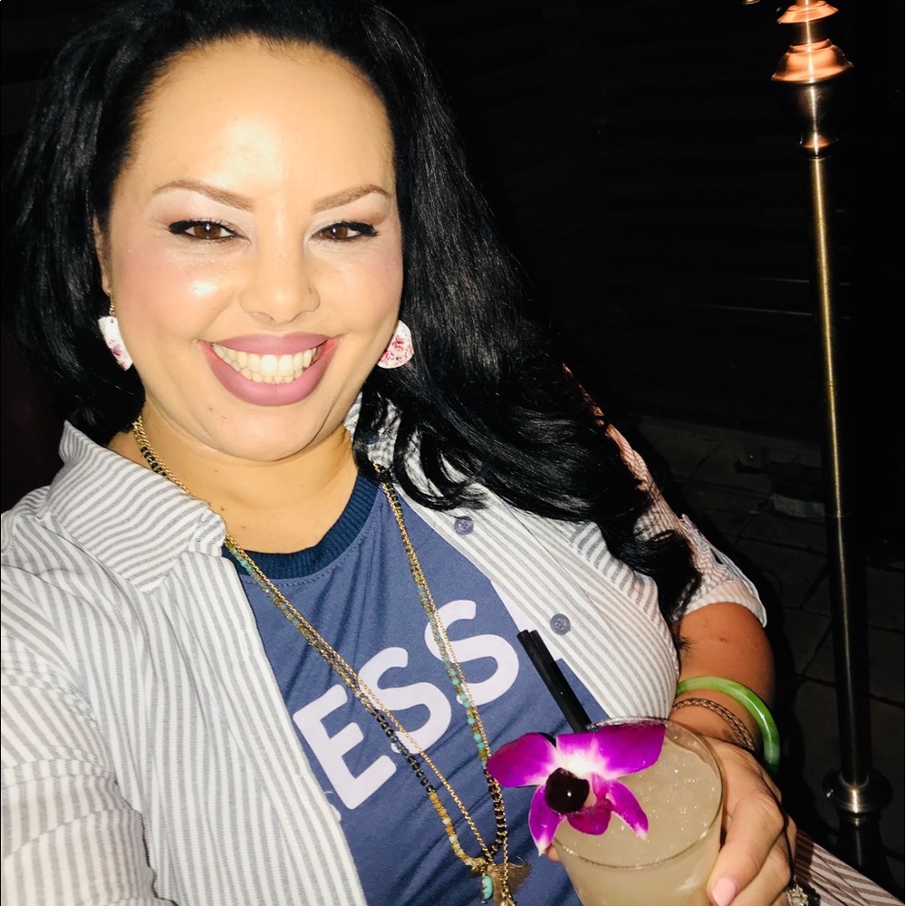 Meet your Posher, Corrinne